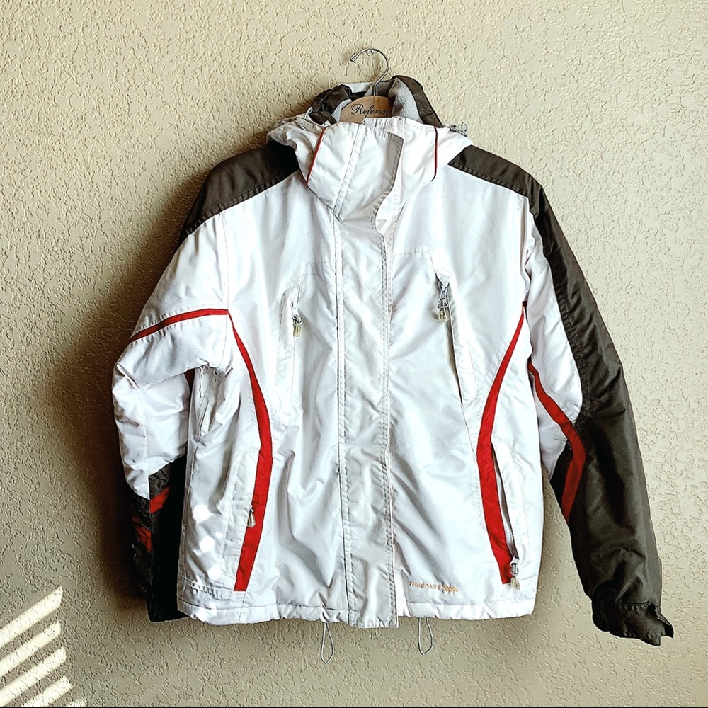 Ski or snowboard jacket